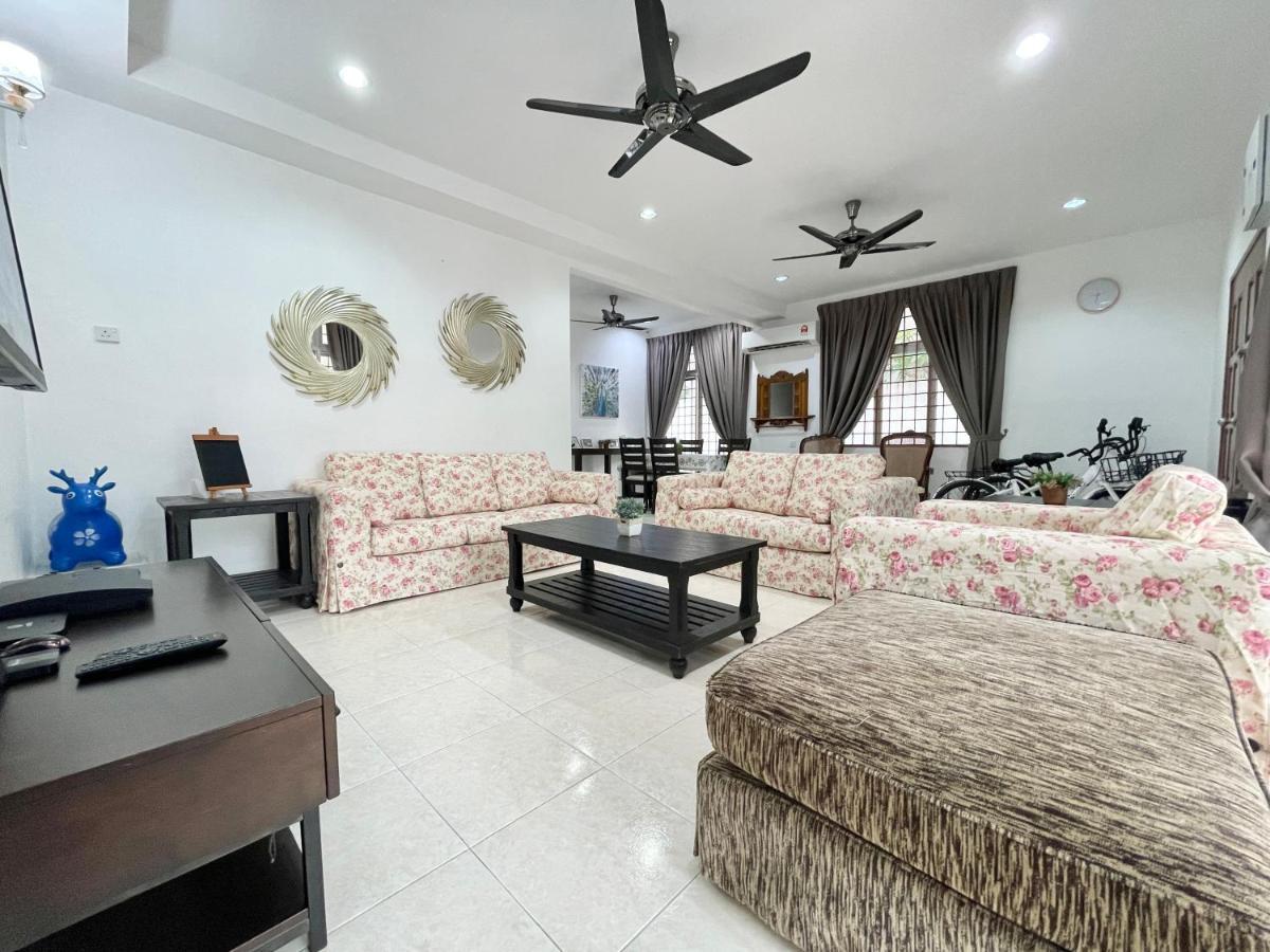 Langkawi Cozy Holiday Home At Bukit Indah By Zervin Kuah Zewnętrze zdjęcie
